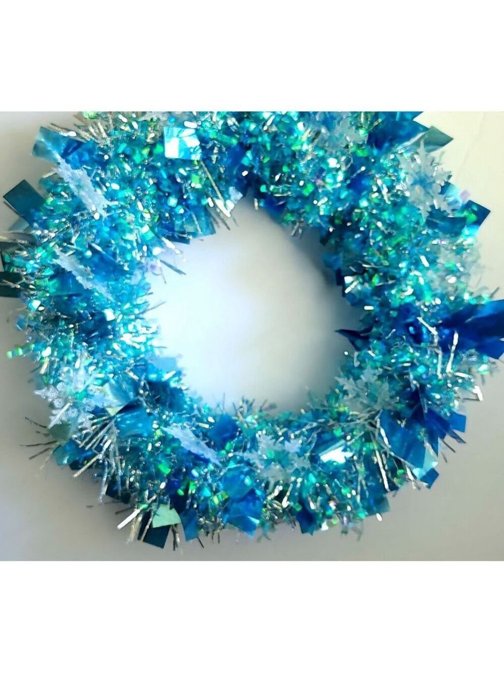 Modern Snowflake Wreath 13 Inch Decor